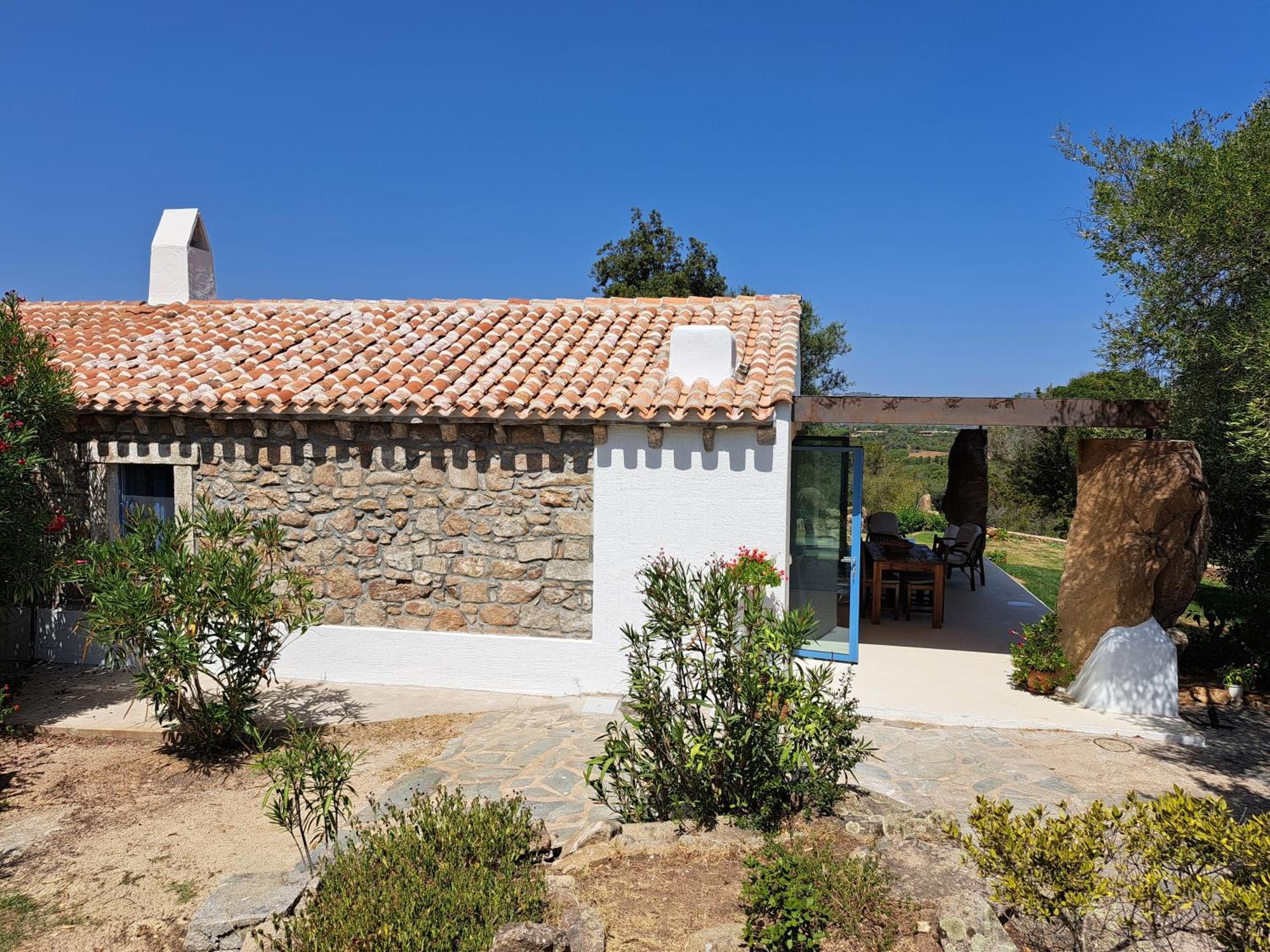 Вилла Newly Renovated Traditional Sardinian Dwelling Порто-Ротондо Экстерьер фото